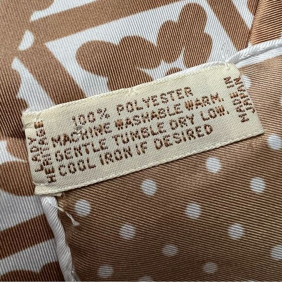 😊3/$30 Vintage Lady Heritage polyester scarf Japan - Picture 4 of 8